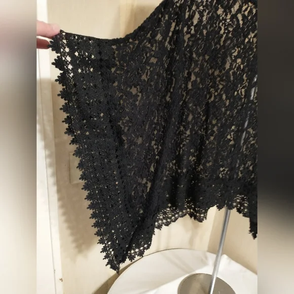 Black Lace Women’s Top - Picture 4 of 8